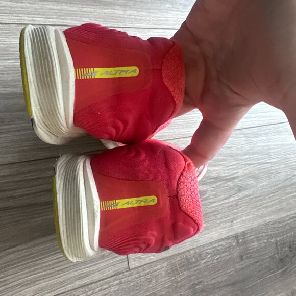 Coral and Yellow Altra Torin 5 shoes - Picture 6 of 8